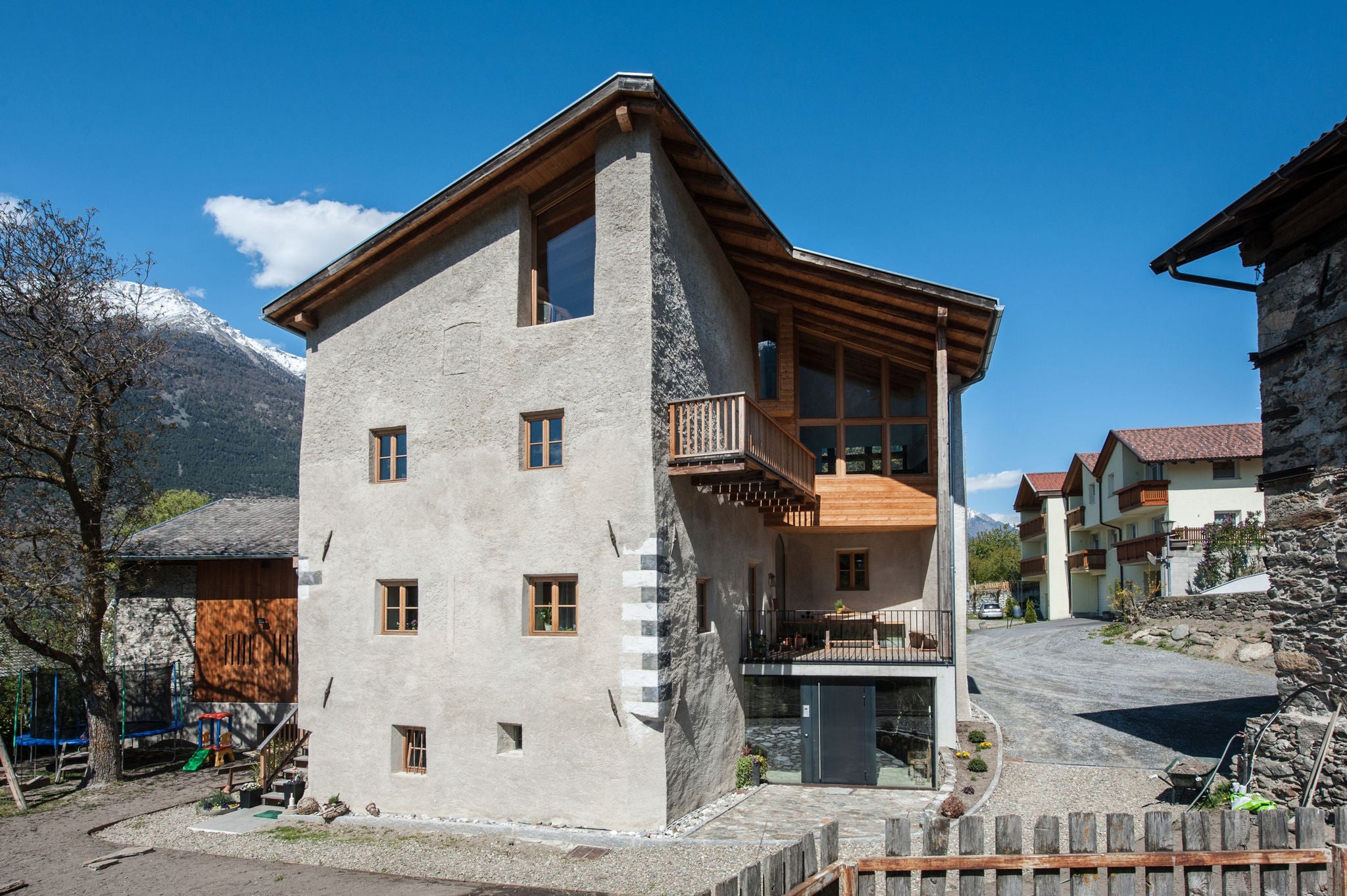 Historisches nachhaltig saniertes Haus im Dorfzentrum von Tarsch