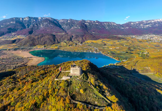 Der Kalterer See im Herbst