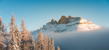 Pohled na Dolomity v Eggentalu v zimě