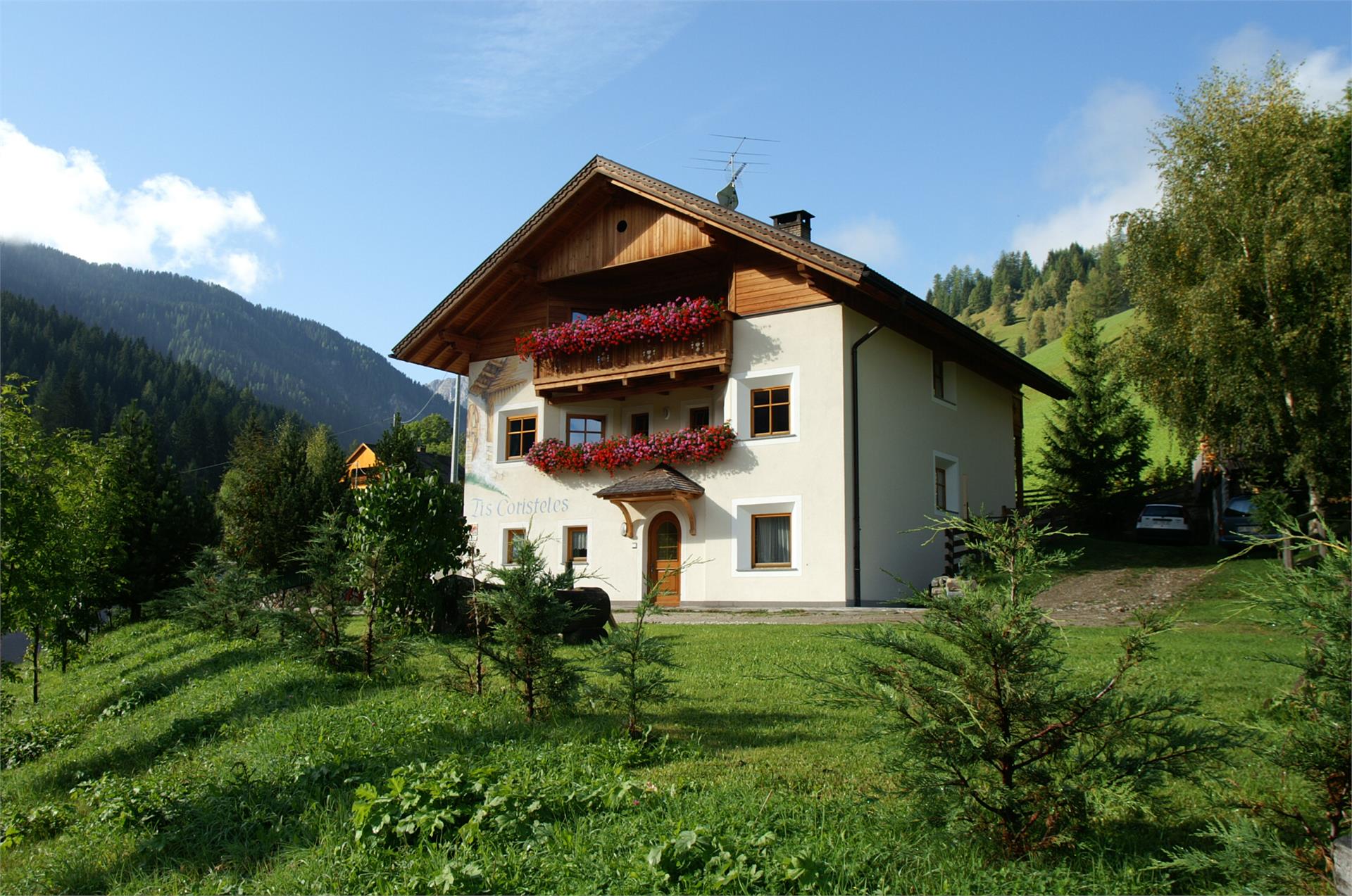 Apartments Coristeles - Bauernhof San Martin 2 suedtirol.info