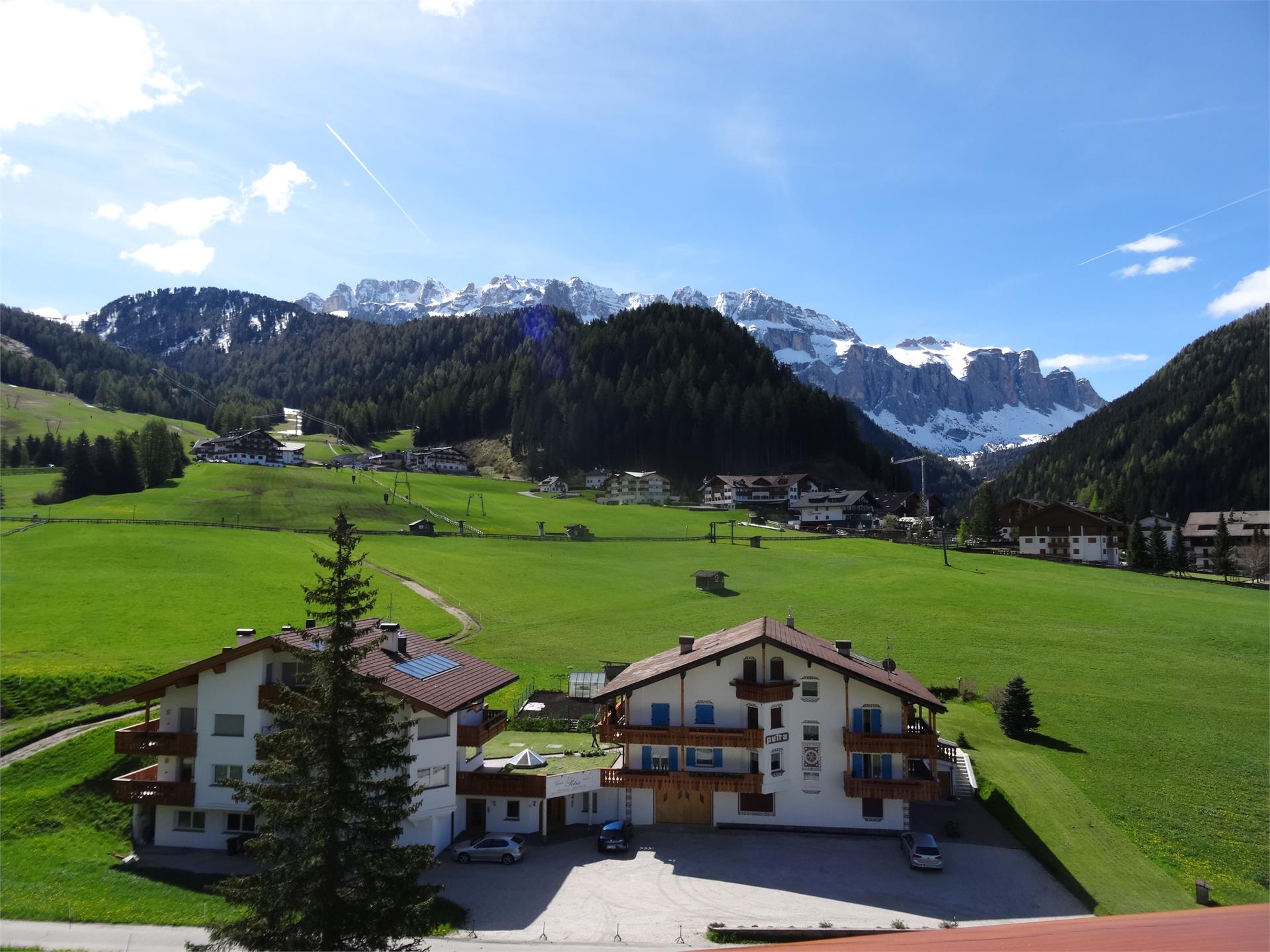 Apartments Tinahof - Bauernhof Lardschneider Ivan Wolkenstein 14 suedtirol.info