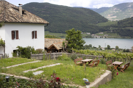 Arzenhof Kaltern an der Weinstraße/Caldaro sulla Strada del Vino 22 suedtirol.info