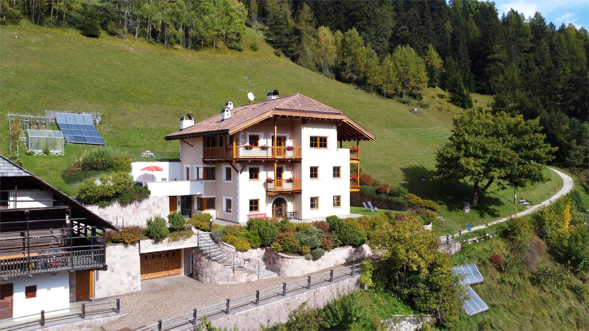 Apartments Orchidee S.Crestina Gherdëina/Santa Cristina Val Gardana 2 suedtirol.info