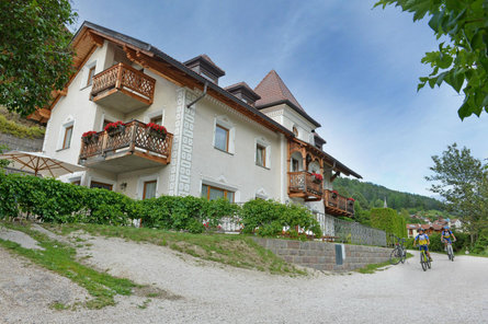 Apartments Villa auf der Promenade St.Ulrich 2 suedtirol.info