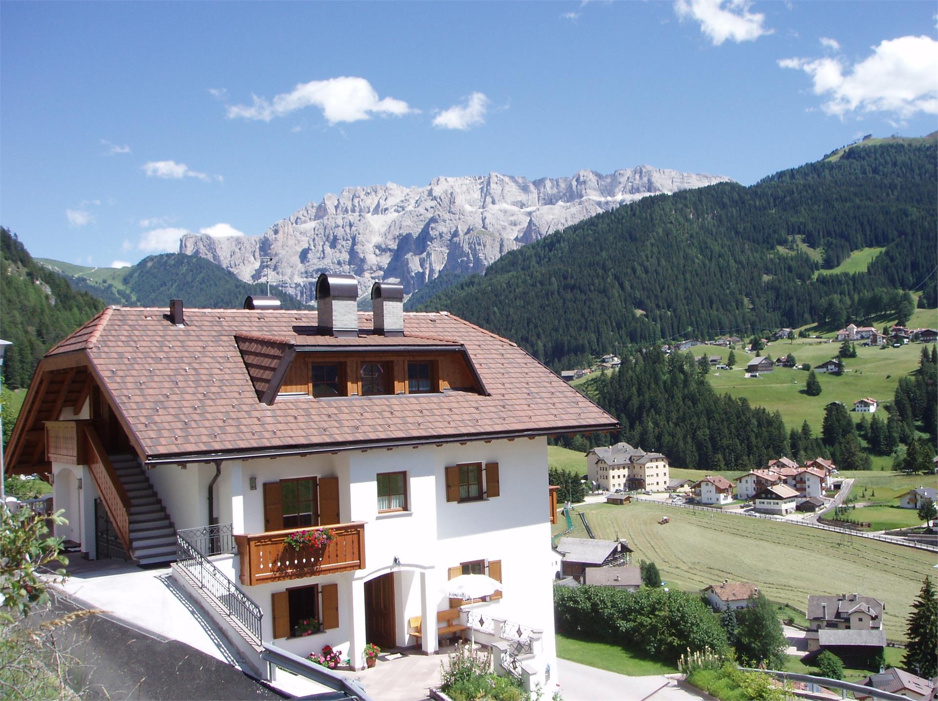 Appartamenti Sëura Inaz di Angelo Senoner Santa Cristina Val Gardena 3 suedtirol.info