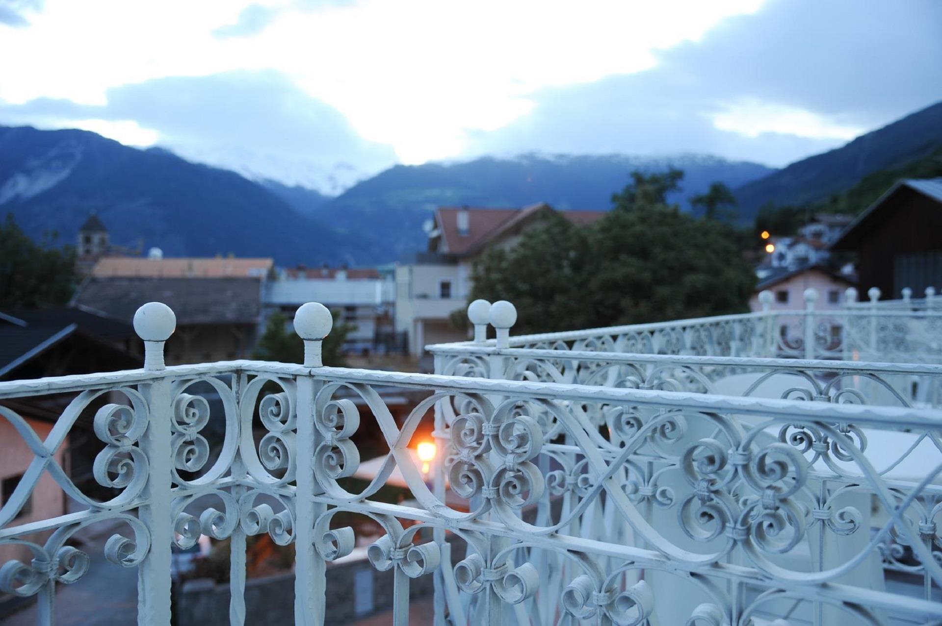 Burggasthof Zum Weissen Rössl Schluderns 5 suedtirol.info