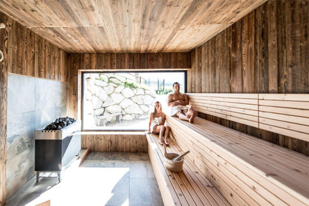 Dolomites Garden Chalet Kristall Falzes 18 suedtirol.info