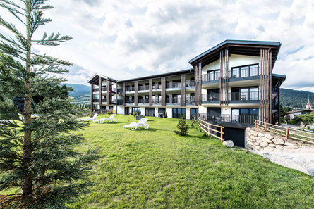 Dolomites Garden Chalet Kristall Falzes 1 suedtirol.info