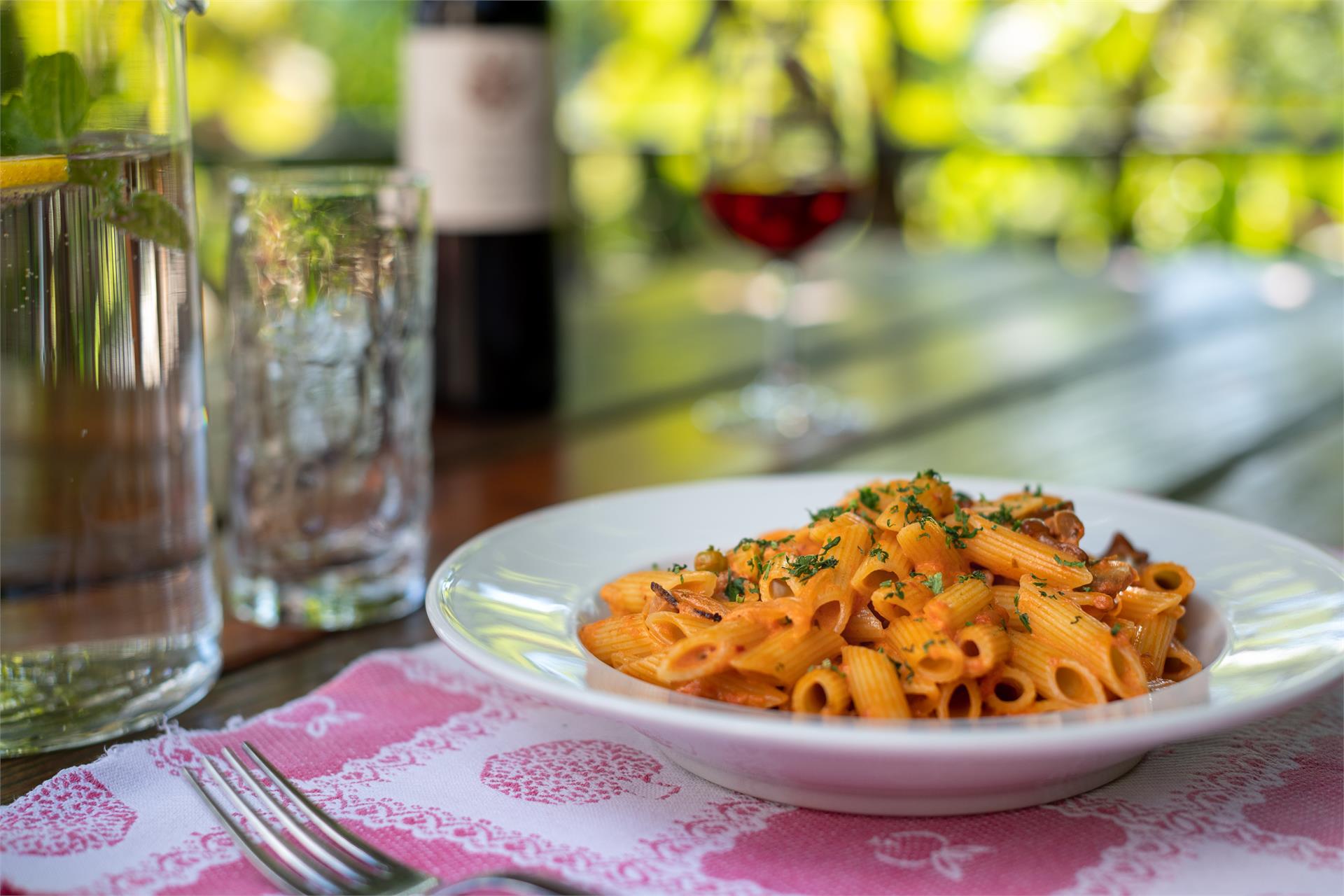 Inn/Restaurant Caroline Kurtatsch an der Weinstraße/Cortaccia sulla Strada del Vino 21 suedtirol.info