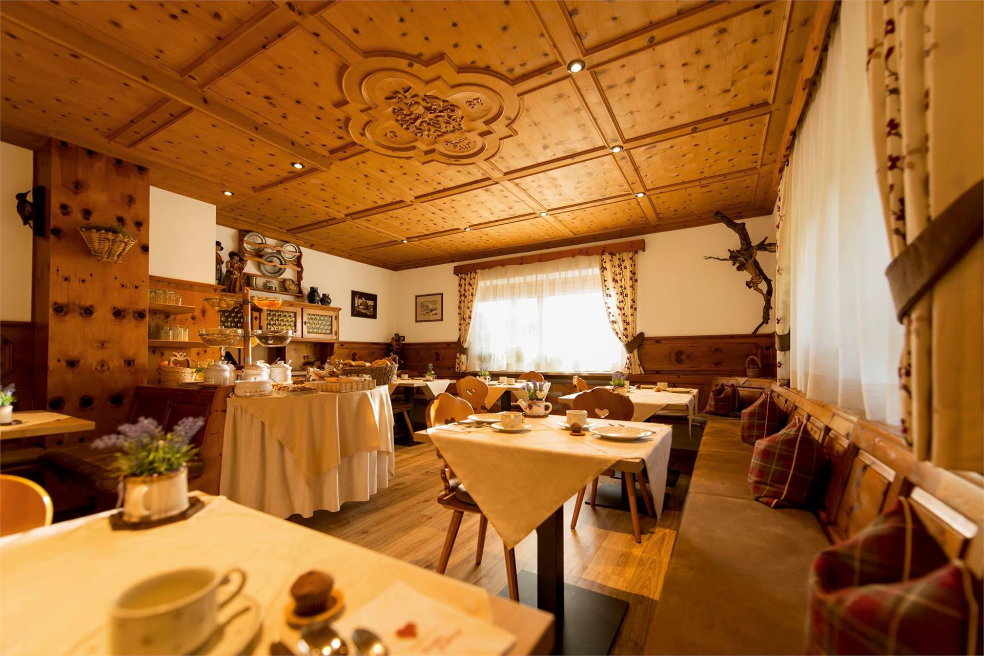 Garni - B&B - Hotel Geier Santa Cristina Val Gardena 4 suedtirol.info