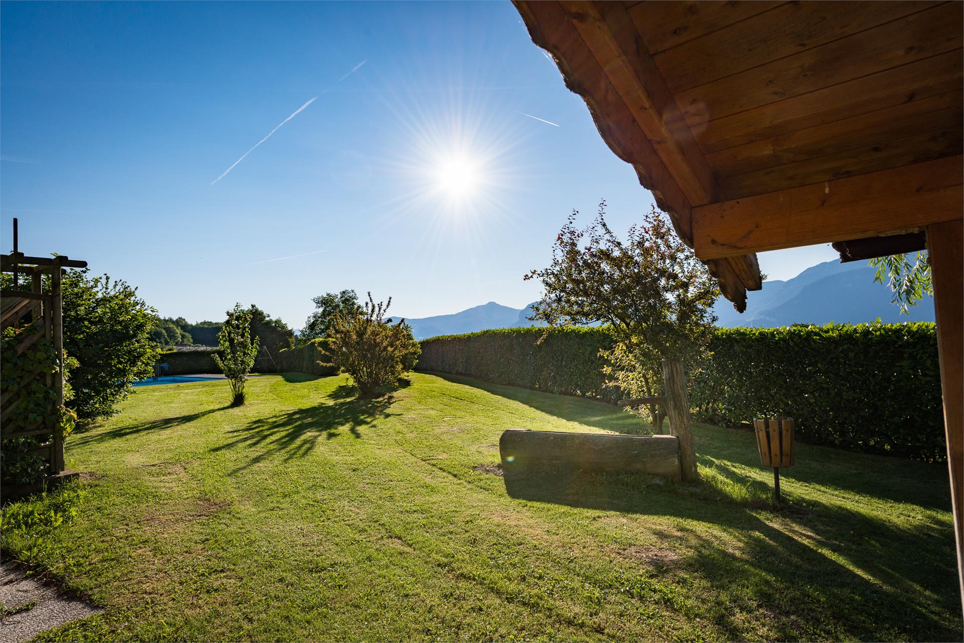 Inn/Restaurant Goldener Adler Kurtatsch an der Weinstraße/Cortaccia sulla Strada del Vino 27 suedtirol.info