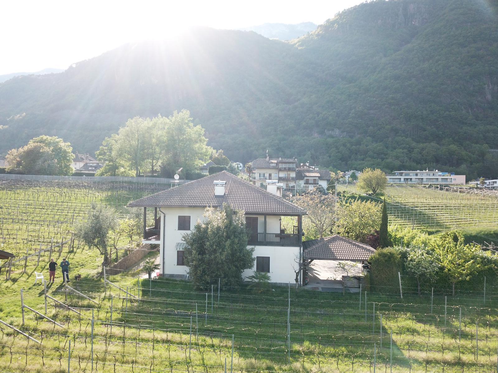 Hochleiten Hof Caldaro sulla Strada del Vino 14 suedtirol.info