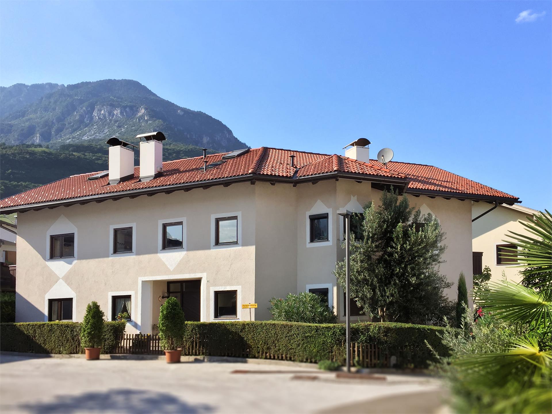 Gschnell Gertraud Tramin an der Weinstraße/Termeno sulla Strada del Vino 1 suedtirol.info