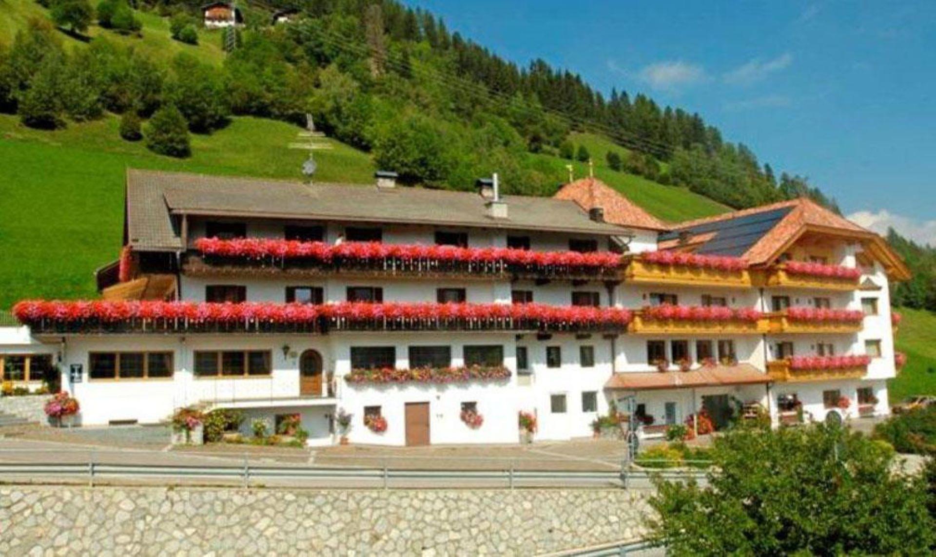 Hotel Onach San Lorenzo di Sebato 2 suedtirol.info