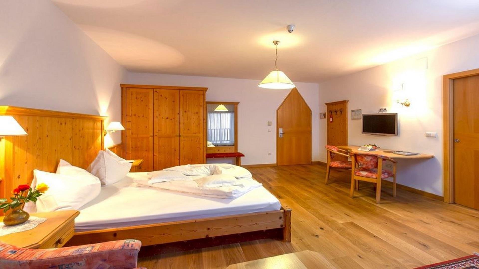 Hotel Steinegger Eppan an der Weinstraße 24 suedtirol.info