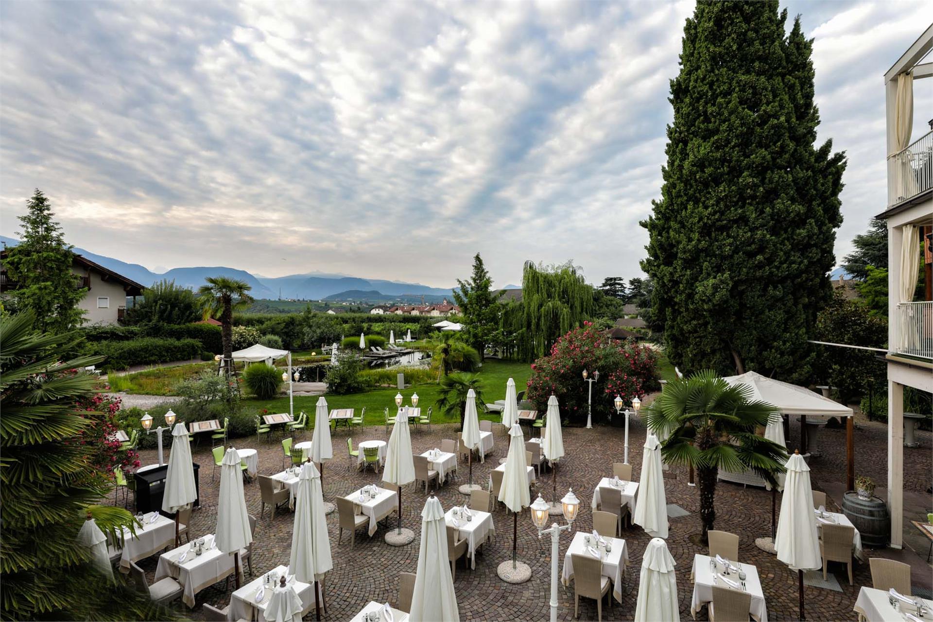 Hotel Weingarten Appiano sulla Strada del Vino 7 suedtirol.info