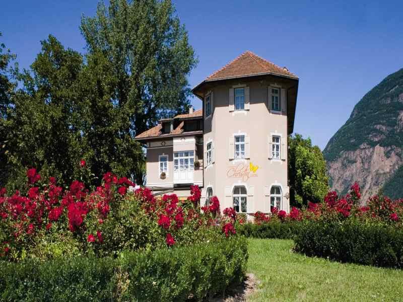 Hotel Christin - Dependance Villa Vera Auer/Ora 1 suedtirol.info