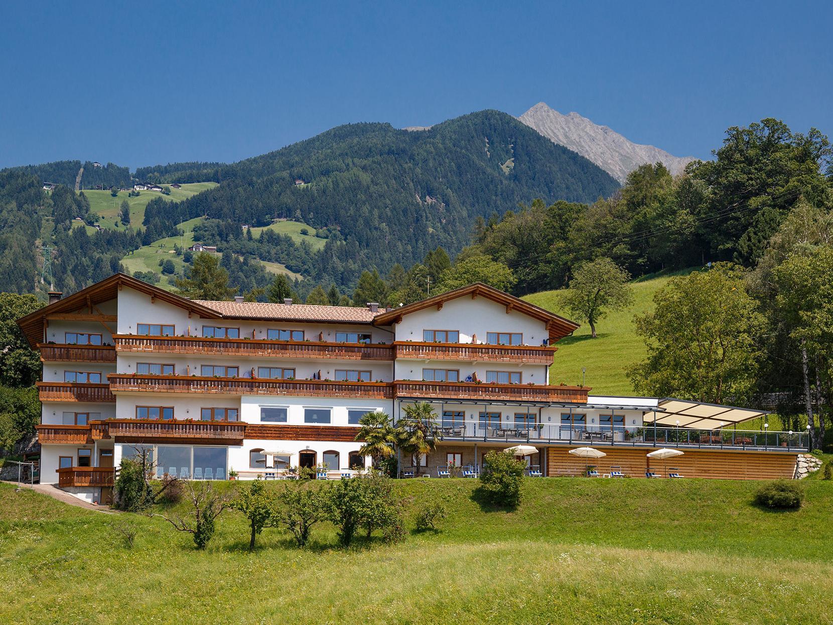 Hotel Schön' Aussicht Schenna/Scena 1 suedtirol.info