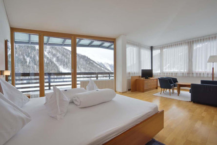 Hotel Cevedale Stilfs/Stelvio 2 suedtirol.info