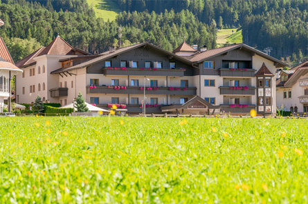 Hotel Tannenhof Bruneck 2 suedtirol.info