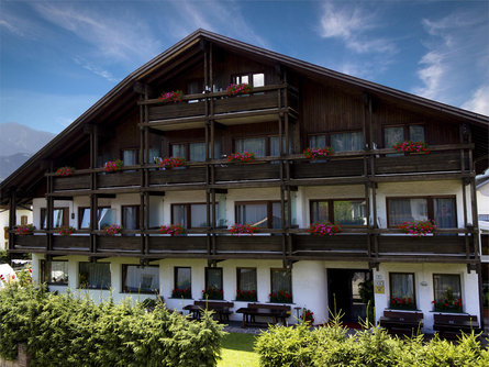 Hotel Tirolerhof Brunico 18 suedtirol.info