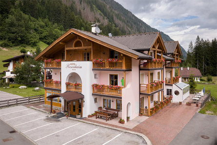 Hotel Rosenheim Racines 3 suedtirol.info