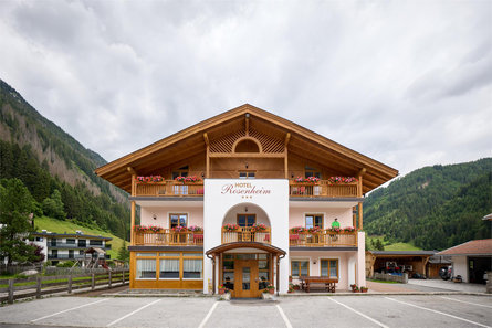 Hotel Rosenheim Racines 12 suedtirol.info