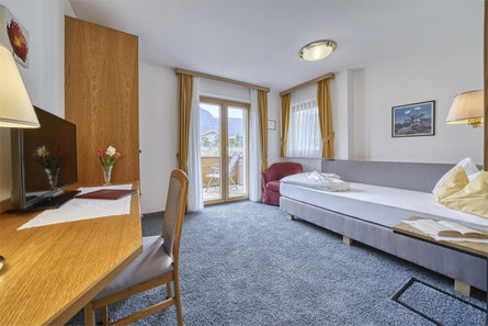 Hotel Bellevue Tirol/Tirolo 28 suedtirol.info