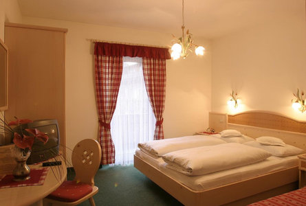 Hotel Reichegger Gais 24 suedtirol.info