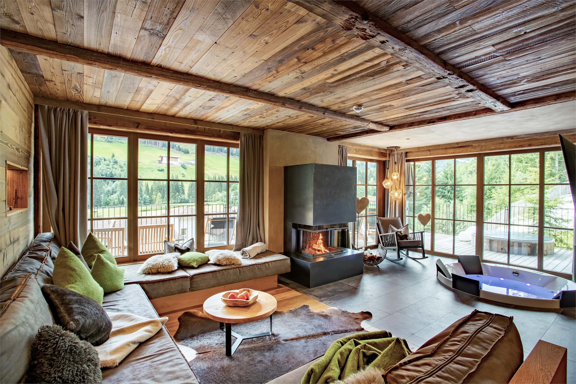 Mons Silva Private Luxury Chalets Racines 4 suedtirol.info