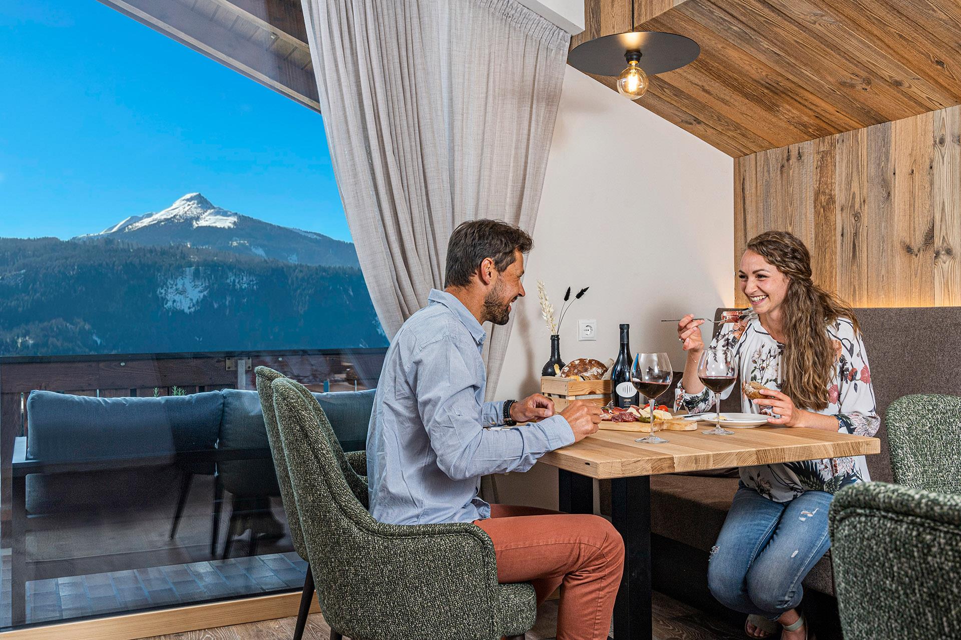 Mountain Chalet Schlossberg Nova Ponente 27 suedtirol.info