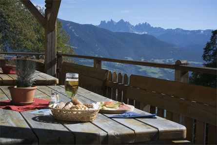 Pension Hanserhof Vahrn/Varna 12 suedtirol.info