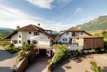 Prälatenhof Wine & Apartments Kaltern an der Weinstraße/Caldaro sulla Strada del Vino 3 suedtirol.info