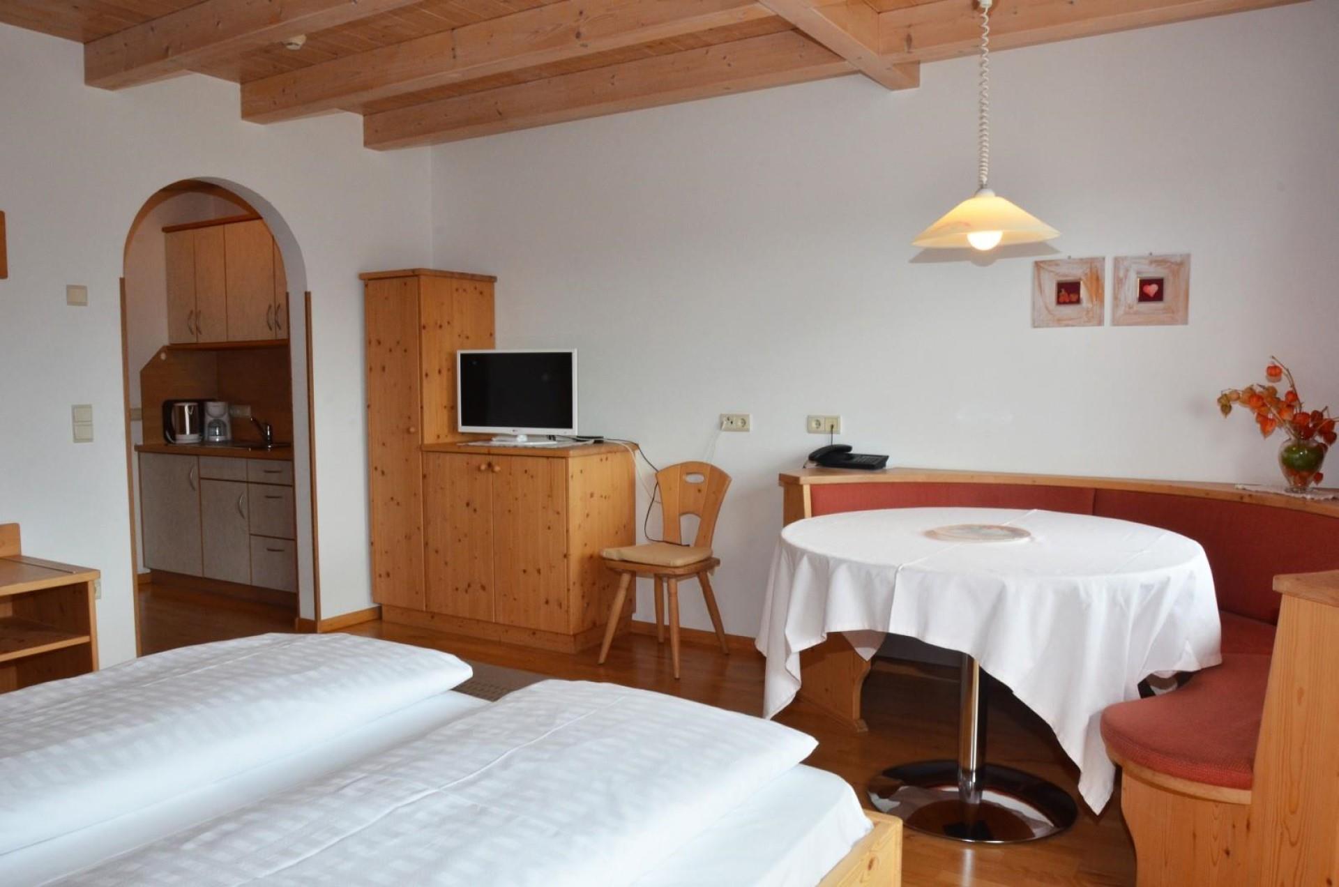 Pension & Appartement Pepi Brunico 6 suedtirol.info