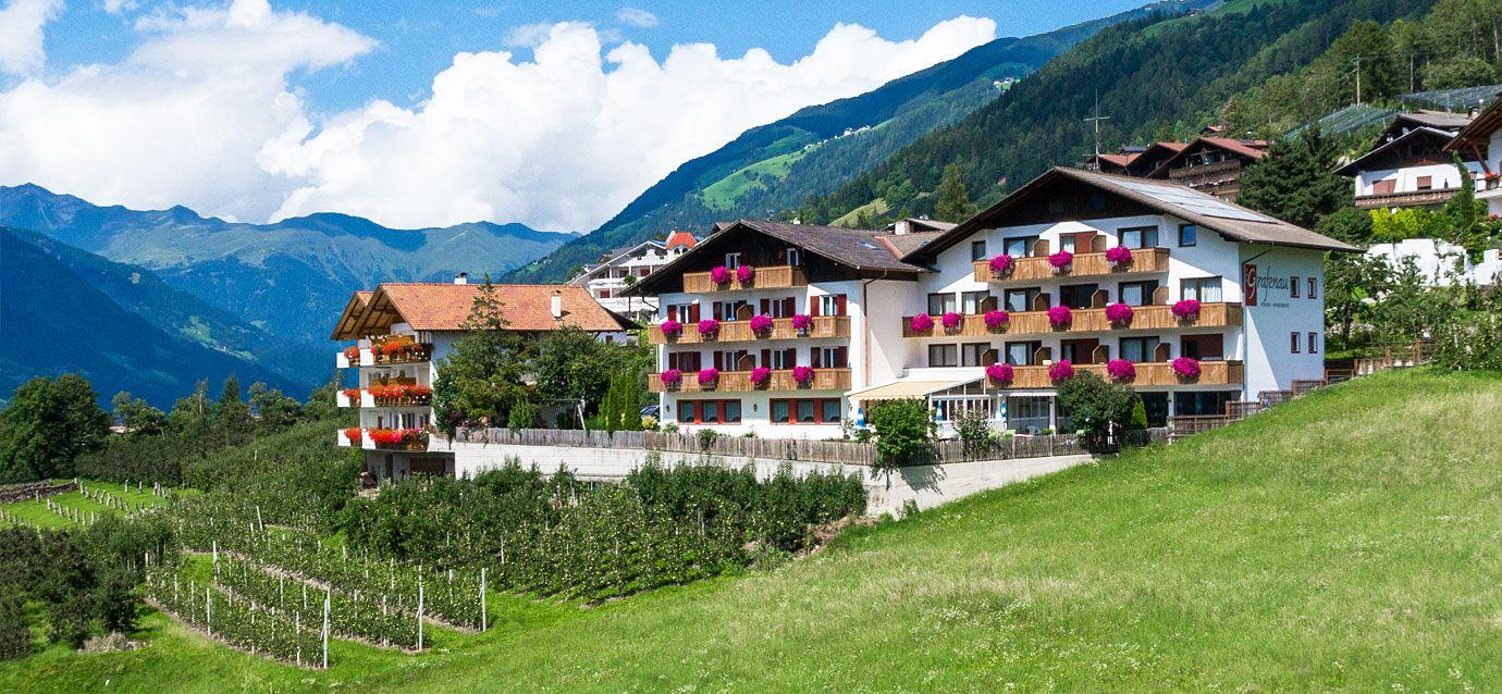 Pension Grafenau Schenna 3 suedtirol.info