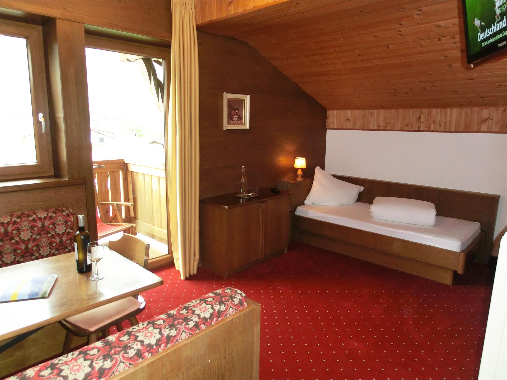 Pension Sattlerenglhof Latsch 7 suedtirol.info