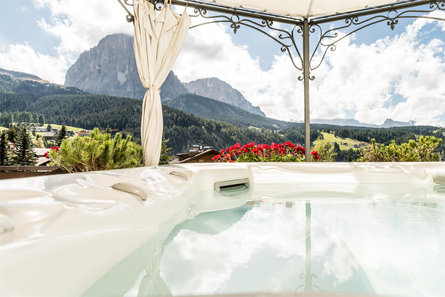 Romantic & Family Hotel Gardenia Wolkenstein 6 suedtirol.info