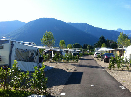 Schlosshof Resort Luxury Camping Lana 27 suedtirol.info