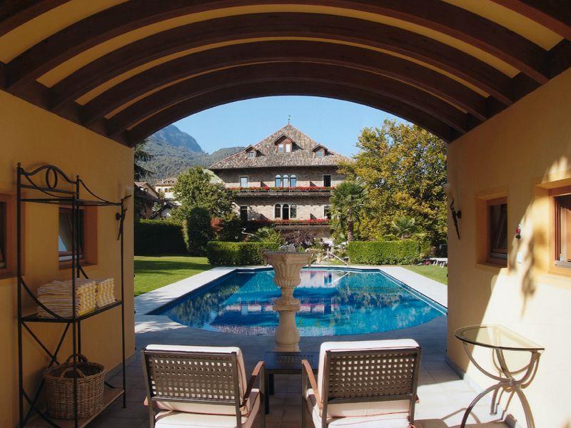 Schlosshotel Aehrental Kaltern an der Weinstraße 1 suedtirol.info