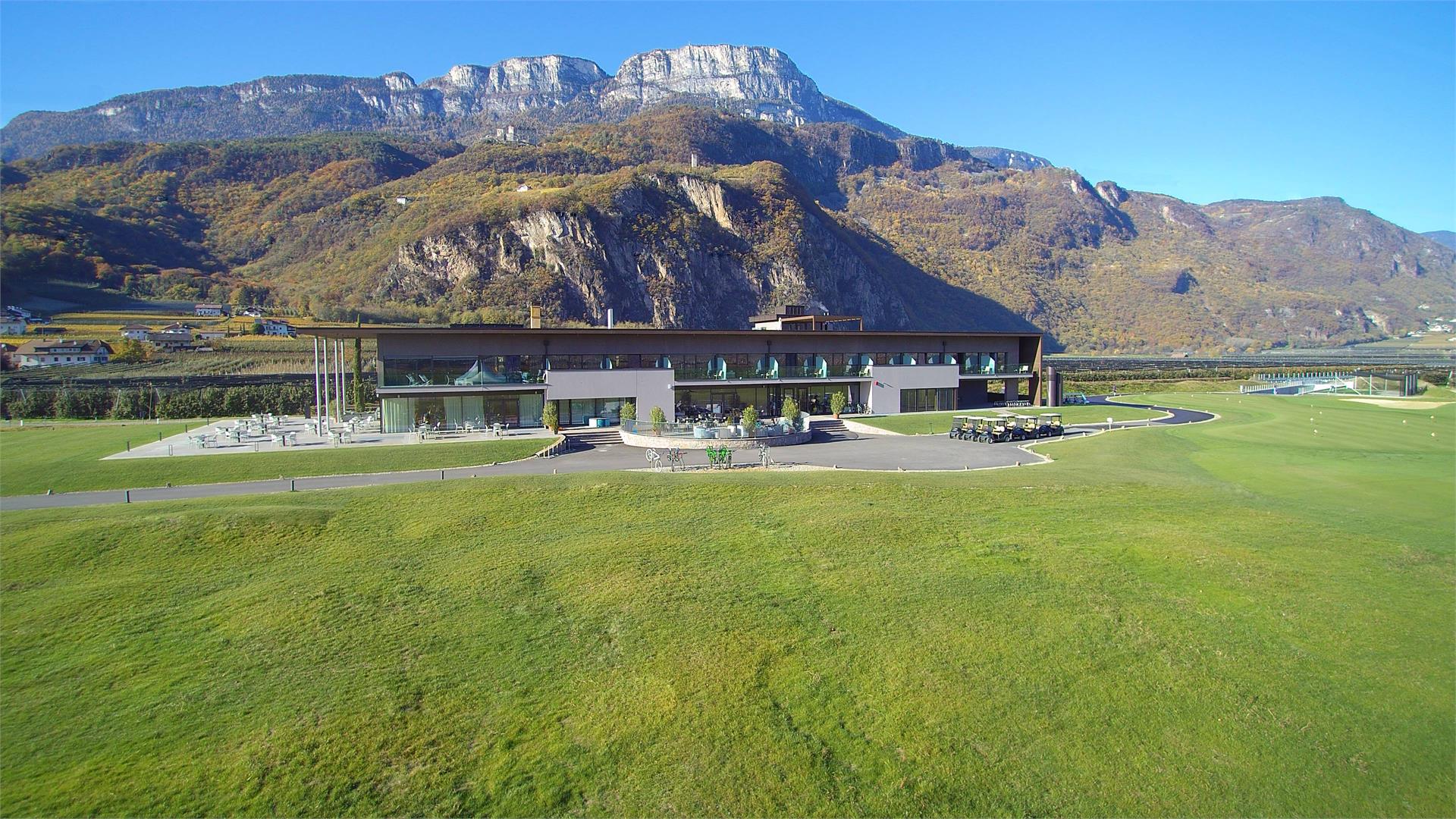 The Lodge- Golf Club Eppan Appiano sulla Strada del Vino 2 suedtirol.info