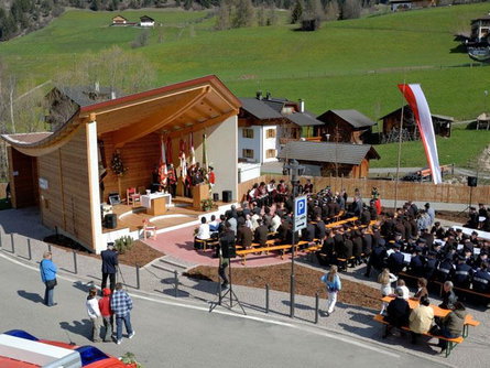 Festa campestre dei Vigili del Fuoco S. Maddalena Funes 1 suedtirol.info