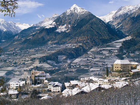 Cultural walking in Schenna Schenna/Scena 3 suedtirol.info