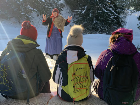 Dolomiti Ranger: Entdeckungsreise in die Winterwelt der Tiere und Hexen Kastelruth 3 suedtirol.info