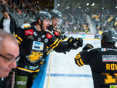 Eishockeyspiel: HC Pustertal - HCB Südtirol Alperia Bruneck 1 suedtirol.info