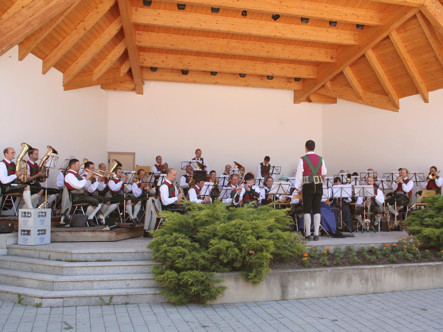 Spring concert f the traditional music band Luttach in Luttach/Ahrntal valley Ahrntal/Valle Aurina 2 suedtirol.info