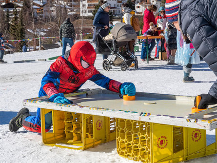 Faschingsolympiade für Kinder Wolkenstein 1 suedtirol.info