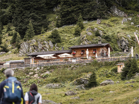 Escursione lungo il sentiero delle cascate nella Val di Fleres Brennero 1 suedtirol.info