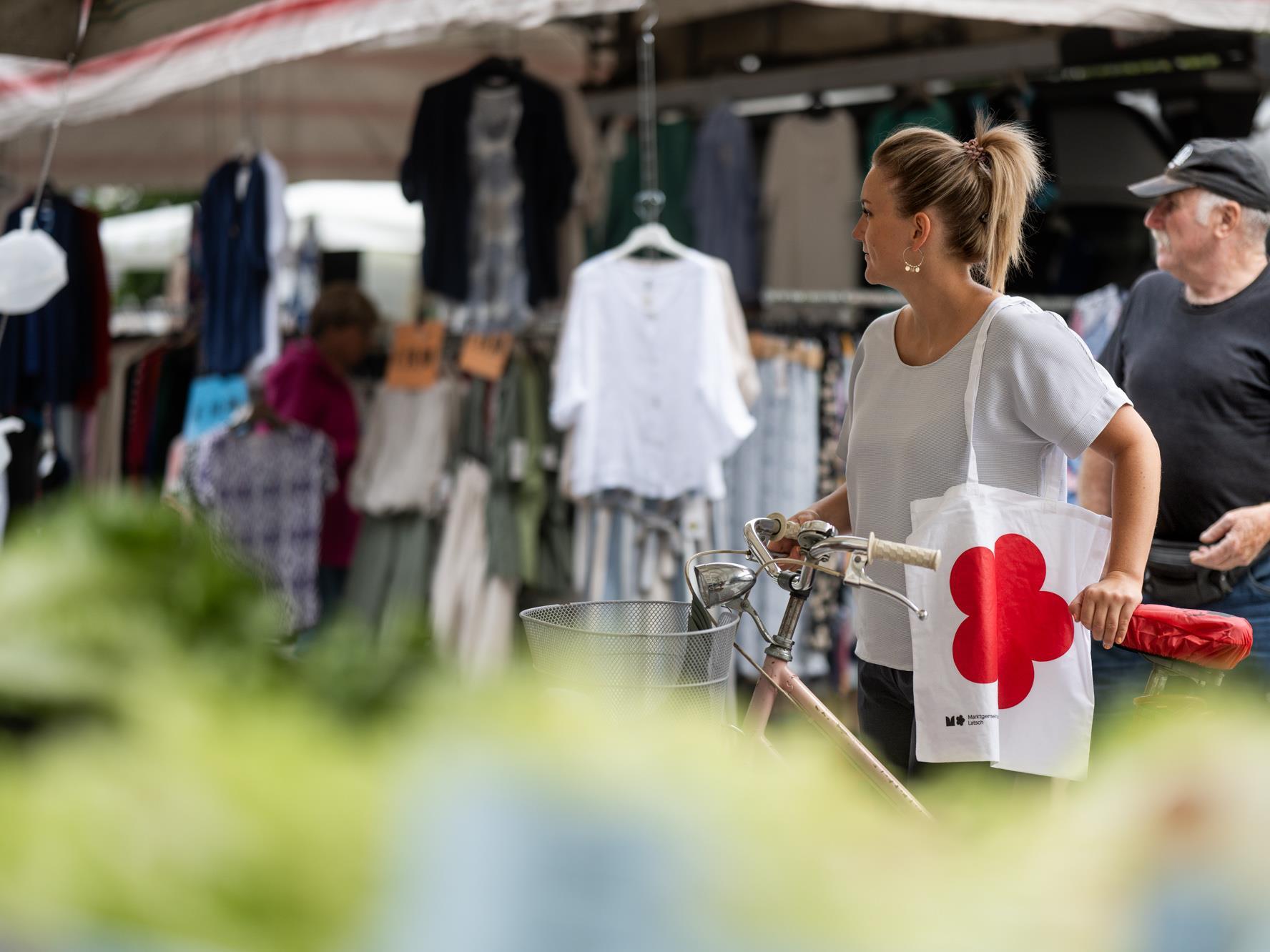 Jeden Freitag Wochenmarkt in Latsch Latsch 1 suedtirol.info