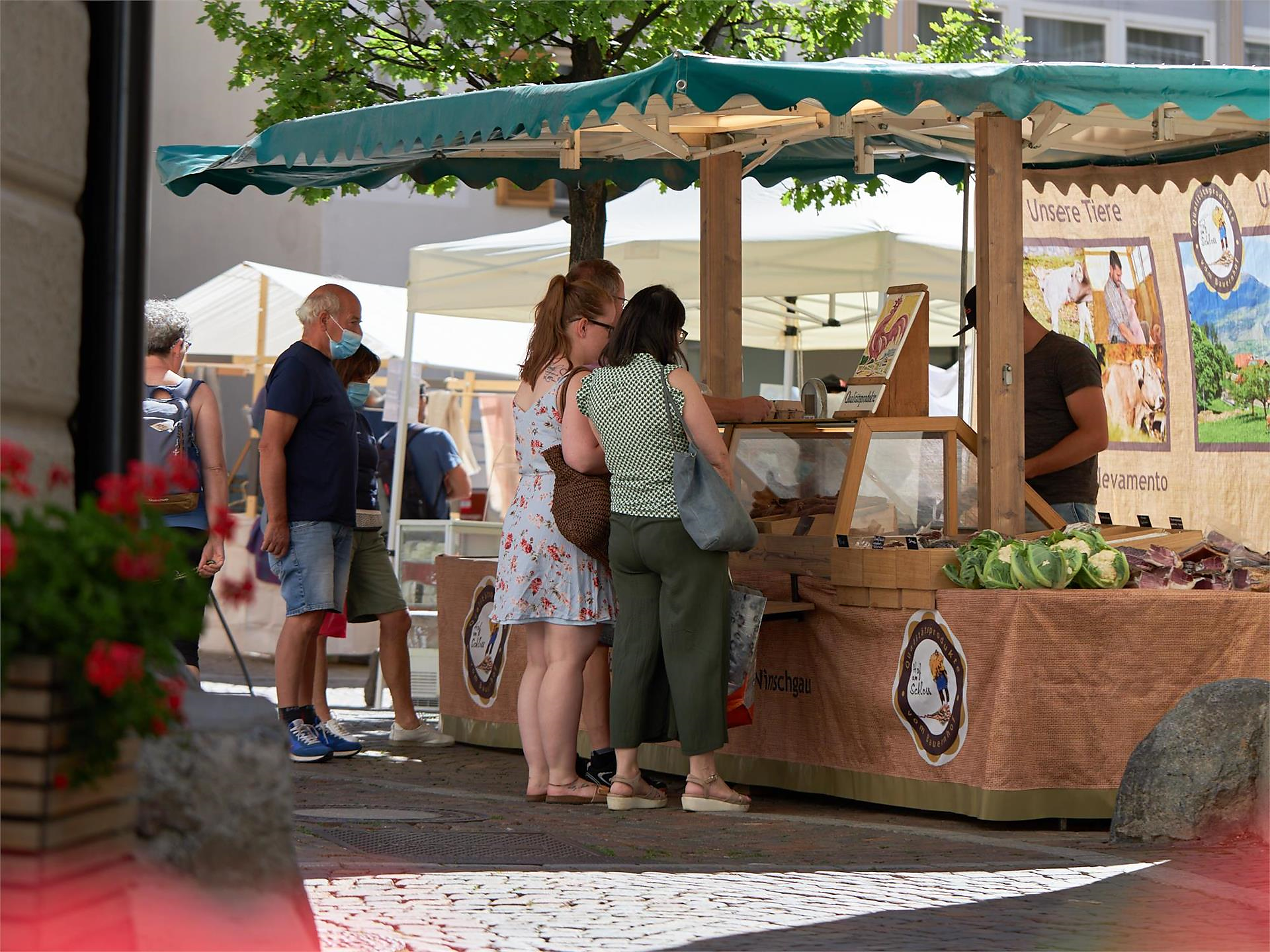 Jeden Mittwoch Bauernmarkt in Mals Mals 3 suedtirol.info