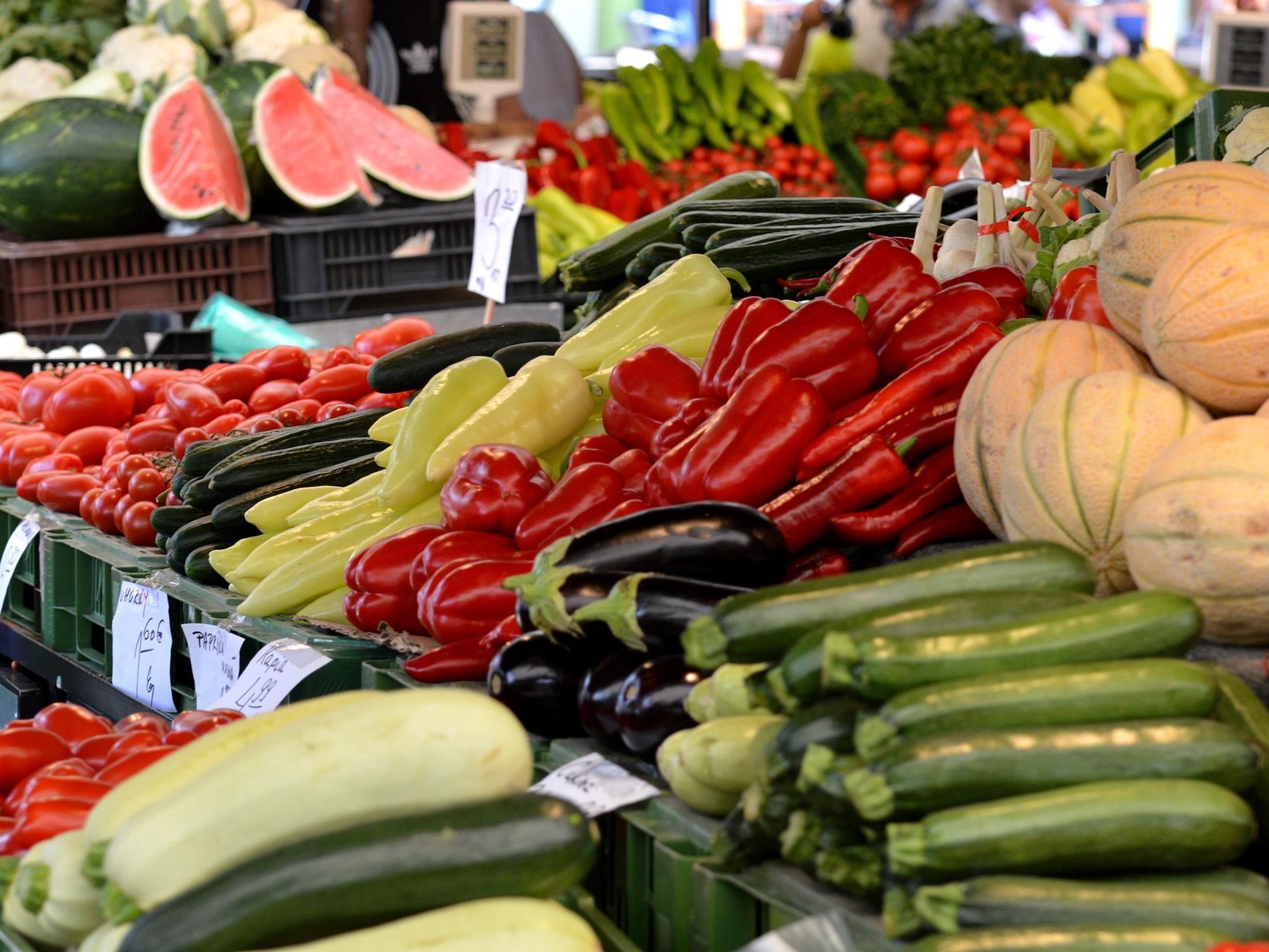 Mercato grande: "Jörgimarkt" Naturno 2 suedtirol.info